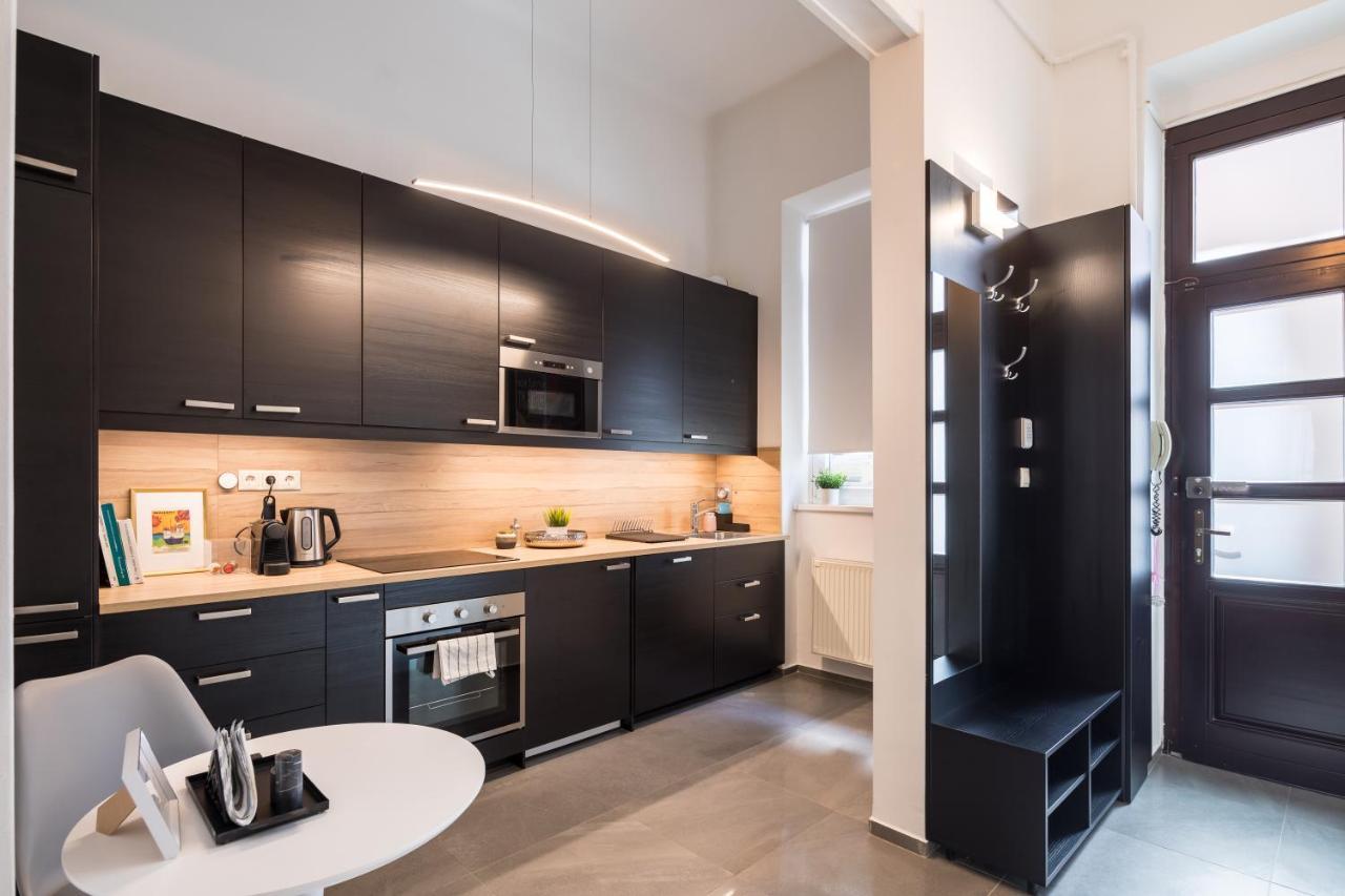 Double Blue In Downtown Appartement Boedapest