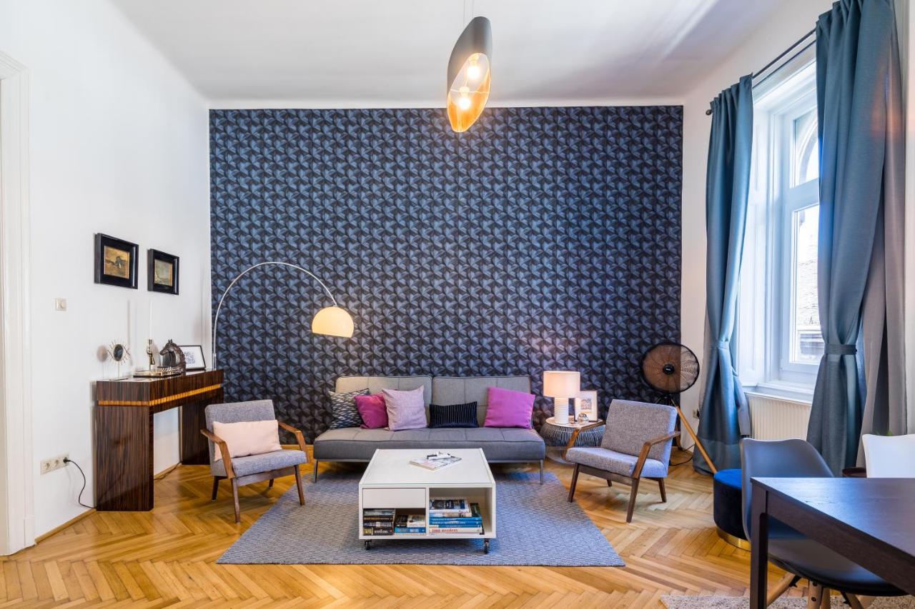 Double Blue In Downtown Apartamento